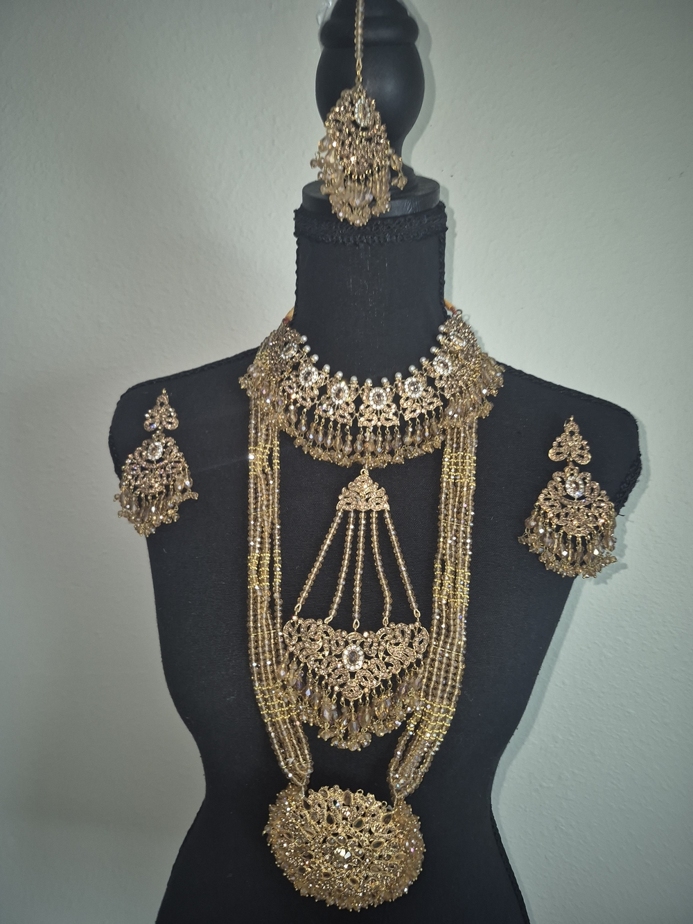 Gold Bridal Jewelry Set - Statement Necklace, Earrings & Maang Tikka